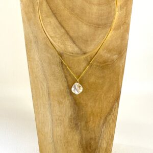 Collier Bora