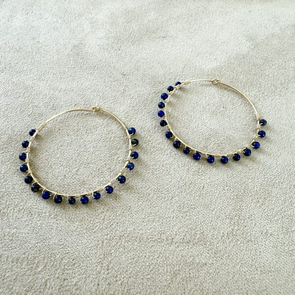 Créoles L en Gold Filled 14K & Lapis-Lazuli – Image 7