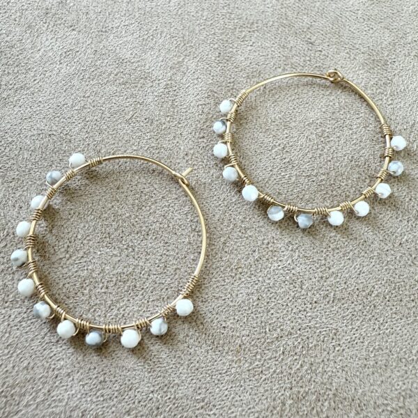 Créoles M en Gold Filled 14K & Howlite – Image 7