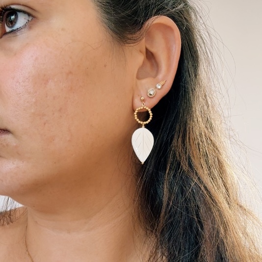 Boucles d'oreilles en Gold Filled Or 14k et nacre. Eclat naturel